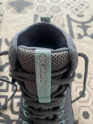 Botas Trekking Mujer Columbia en gris y turquesa