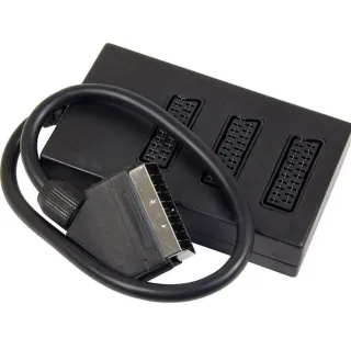 Adaptador Euroconector SCART 1 Macho a 3 Hembra