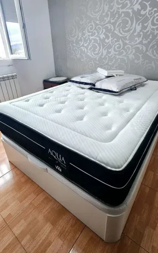 Colchones viscoelastico, bases tapizada y canapes.