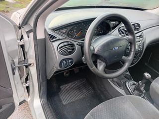 Ford Focus 1.6 16V