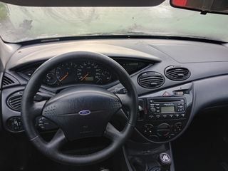 Ford Focus 1.6 16V