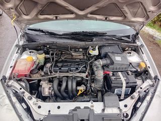 Ford Focus 1.6 16V