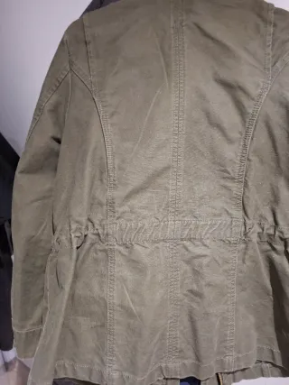 Chaqueta H&M verde militar