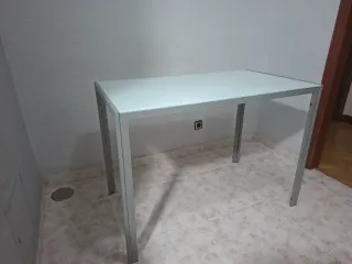 Mesa de cocina cristal y metal