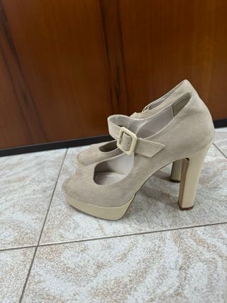 Scarpe Mary Jane Beige con Tacco
