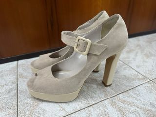 Scarpe Mary Jane Beige con Tacco