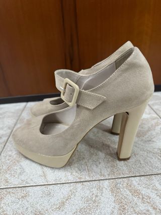 Scarpe Mary Jane Beige con Tacco