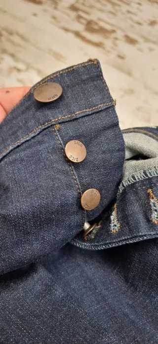 Pantalones vaqueros azul marino