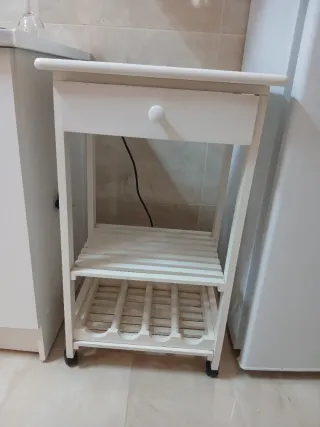 Mesa de apoio cozinha com rodas