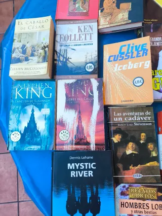 Libros y novelas por 1 euro unidad.