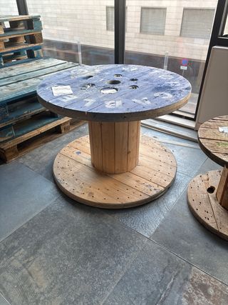 Mesa vintage de madera azul