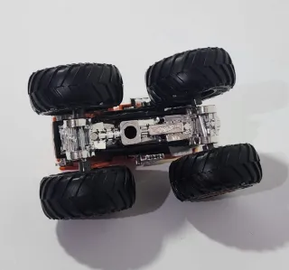 Hot Wheels Hotweiler Dog Monster Truck