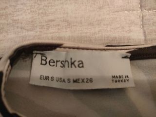 Camiseta Bershka con estampado cebra Manga Larga