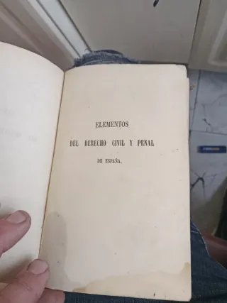 Libro antiguo Elementos del derecho civil y penal