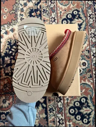 Stivali UGG Tazz II Marrone Taglia 37