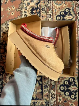 Stivali UGG Tazz II Marrone Taglia 37