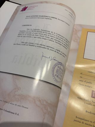 La sagrada. Biblia edición lujo.