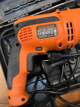 Taladro Percutor Black & Decker 750W