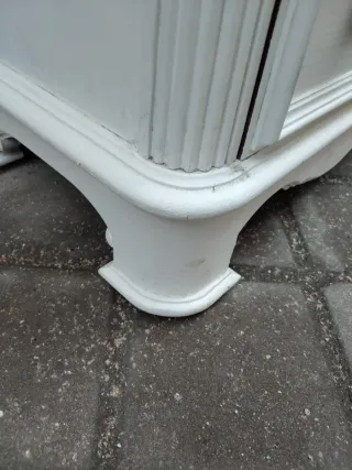 Comodino vintage in legno massello restaurato