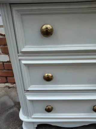 Comodino vintage in legno massello restaurato