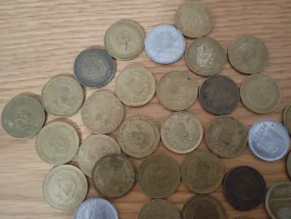 Lote de monedas de Pesetas, incluye 1 de 500