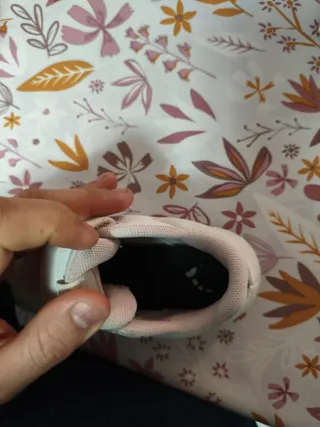 Deportivos Adidas niña blancos