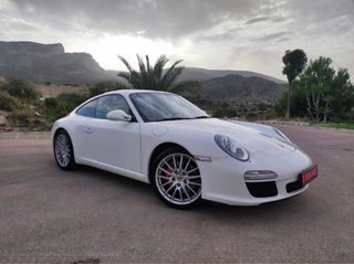 Porsche 911 carrera s 997.2