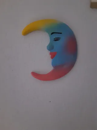 Luna decorativa de pared