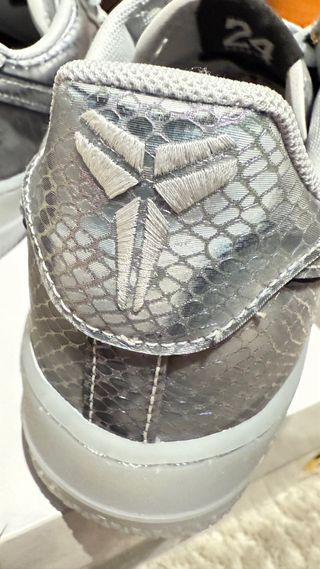 Nike Air Force 1 Kobe Gris Serpiente