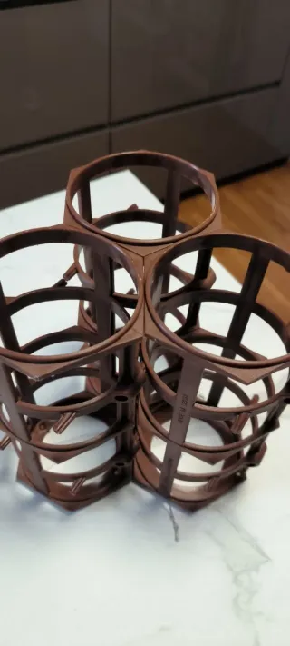 Botellero modular de plástico marrón