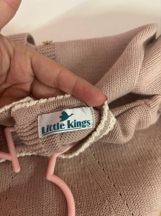 Vestido de punto para niña