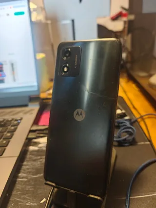 Motorola E13 display danneggiato
