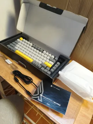 Teclado Ajazz AK820 Gris y Amarillo