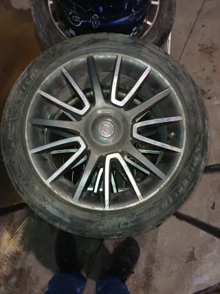 Llantas Fiat Bravo con neumáticos Michelin