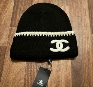 Cappellino Chanel Nero e Bianco