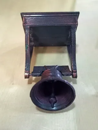 Sacapuntas Metálico Vintage forma de Campana