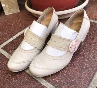 Zapatos de piel mujer beige