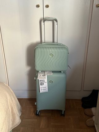 Maleta de cabina IT + neceser verde NUEVO