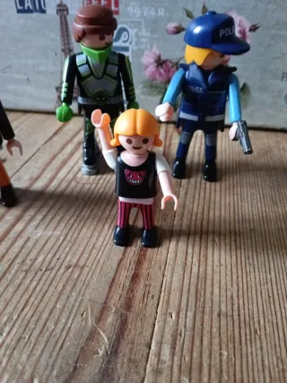 Figuras Playmobil Variadas.