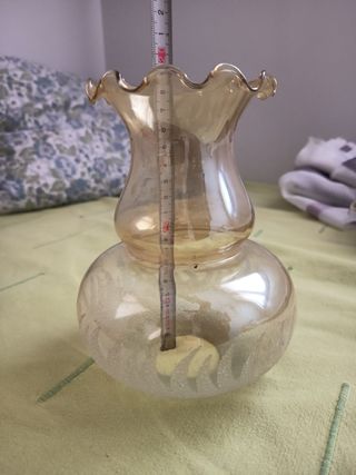 Tulipa de cristal beig con relieve