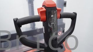 Apilador Eléctrico 1200 Kg - 1600 mm - 16020