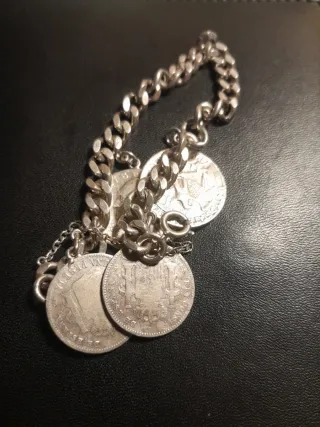 Pulsera Plata Antigua con Monedas