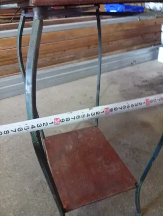 Mesa auxiliar madera y hierro