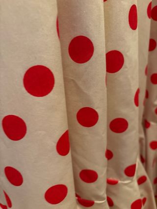 Falda flamenca lunares beige y rojo 89 cms de larg