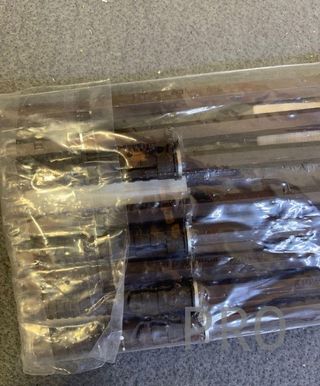 8 Piezas Oculto Soportes de Estantería Montados