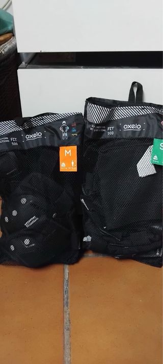 Patines negros con protecciones