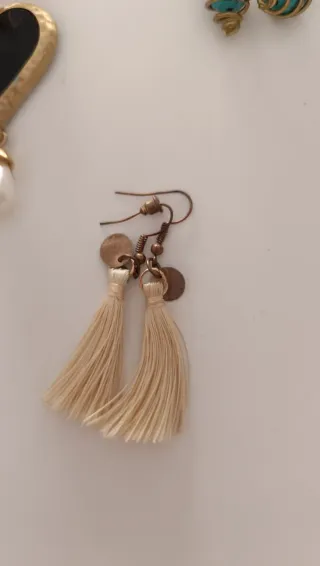 Conjunto de bisutería variada