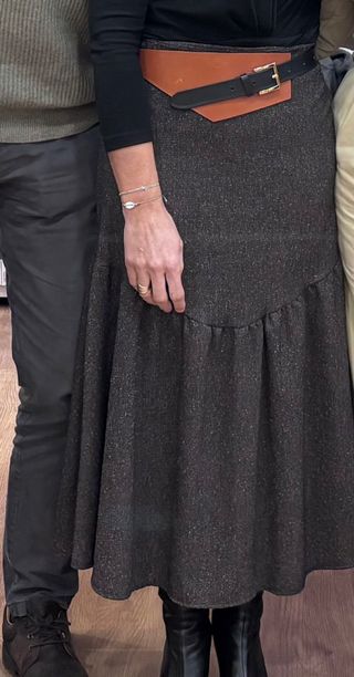 Falda midi gris y marrón T38