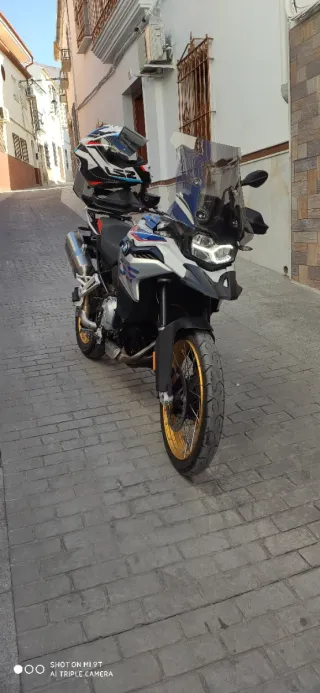 BMW F850GS