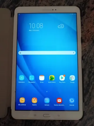 Tablet Samsung Blanca con caja original y funda
